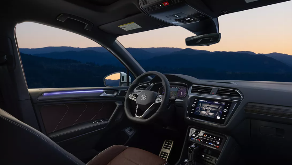 2024 Volkswagen Tiguan Center Console