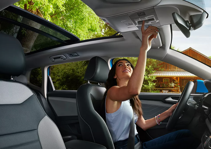 2024 Volkswagen Taos Front Chairs