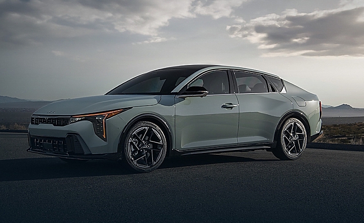 2025 Kia K4