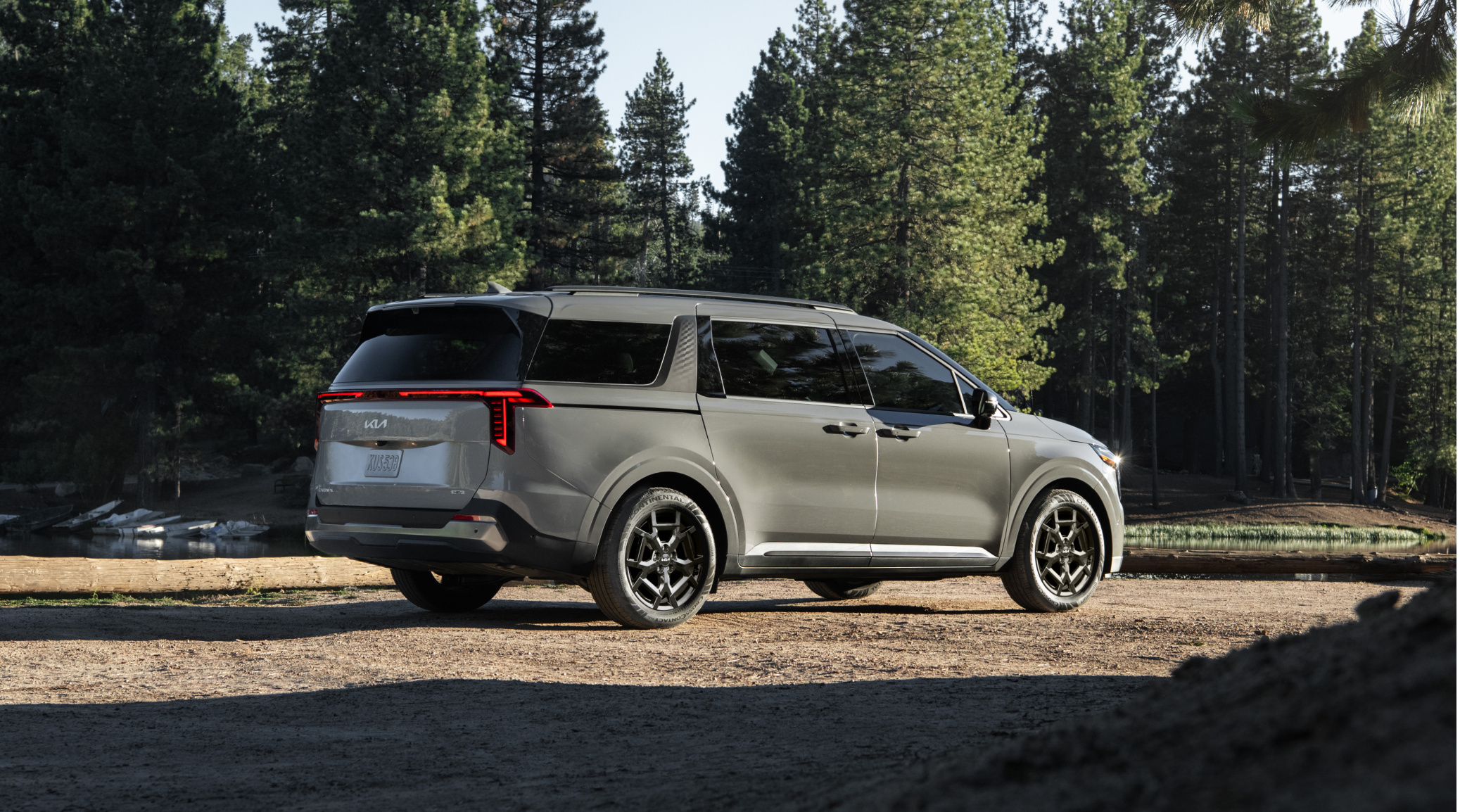 2025 Kia Carnival MPV?