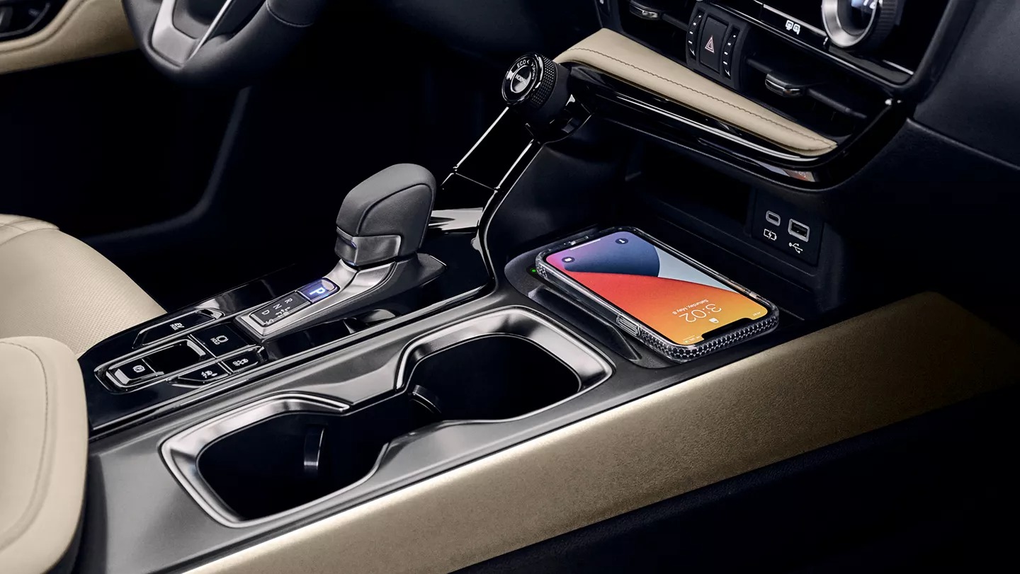 2025 NX 350h Wireless Charger