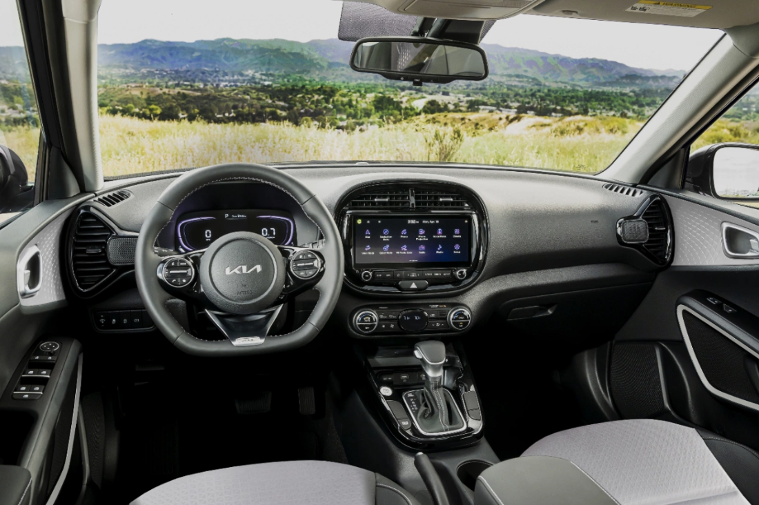 2024 Kia Soul LX Dashboard