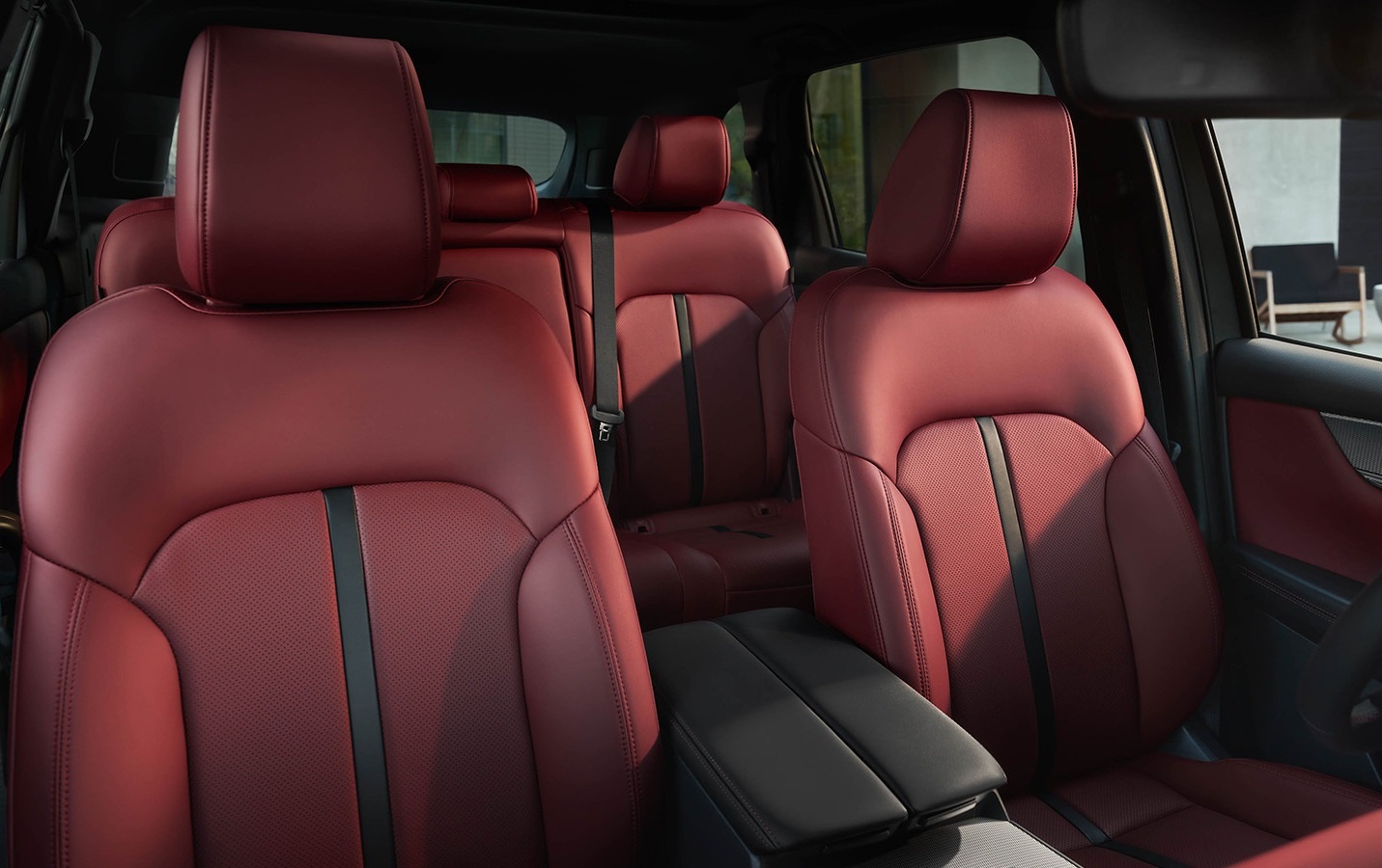 2025 MAZDA CX-70 Seating