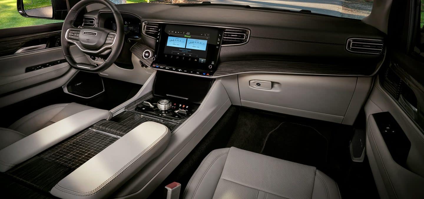 2024 Wagoneer Front Interior View 