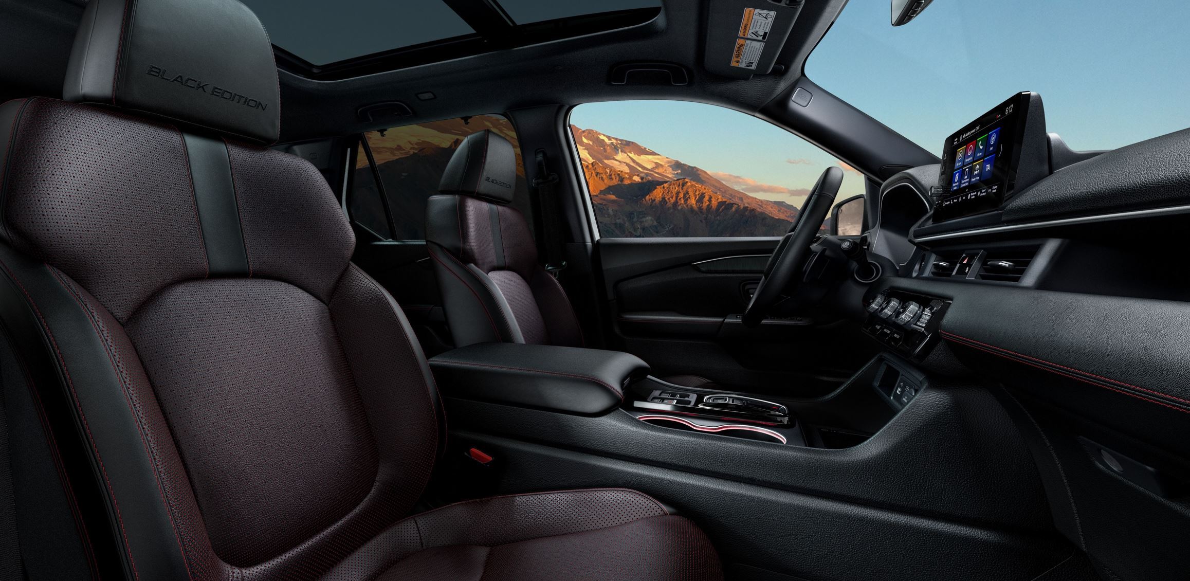 El nuevo nivel de equipamiento, Black Edition, tiene exclusivos detalles Premium en su cabina.