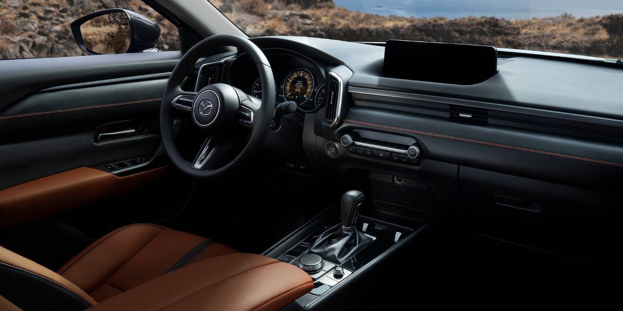 2024 MAZDA CX-50 Main Console
