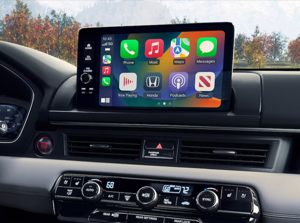 2025 Pilot Touchscreen