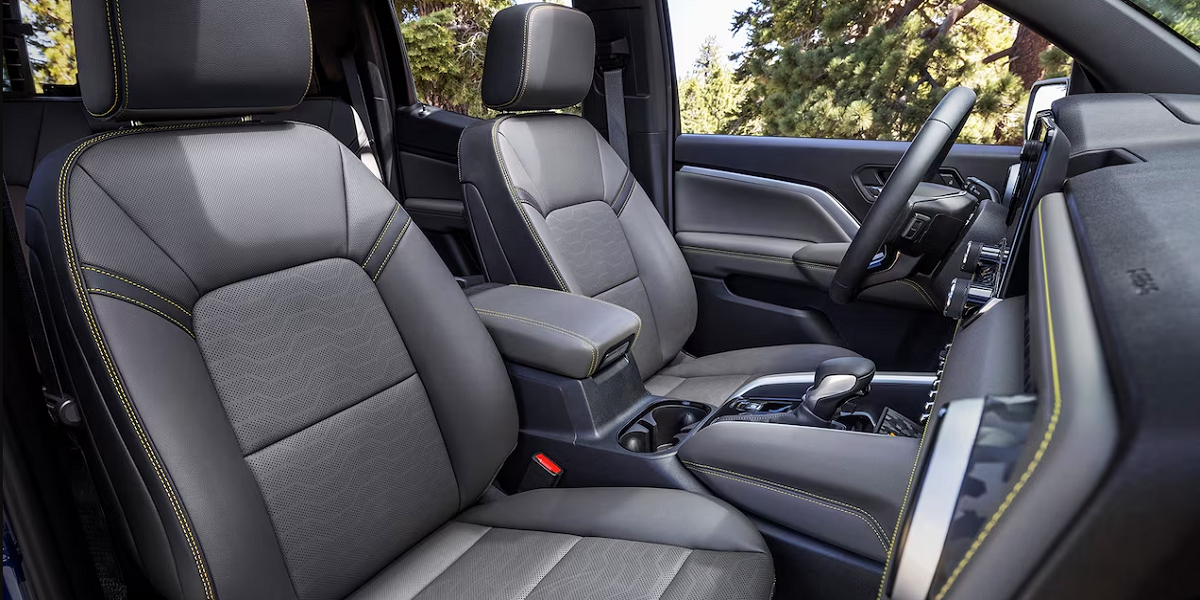 2024 Chevrolet Colorado Front Cabin