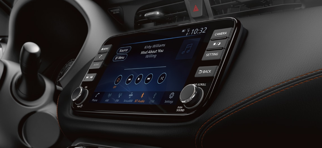 2024 Nissan Kicks Touchscreen
