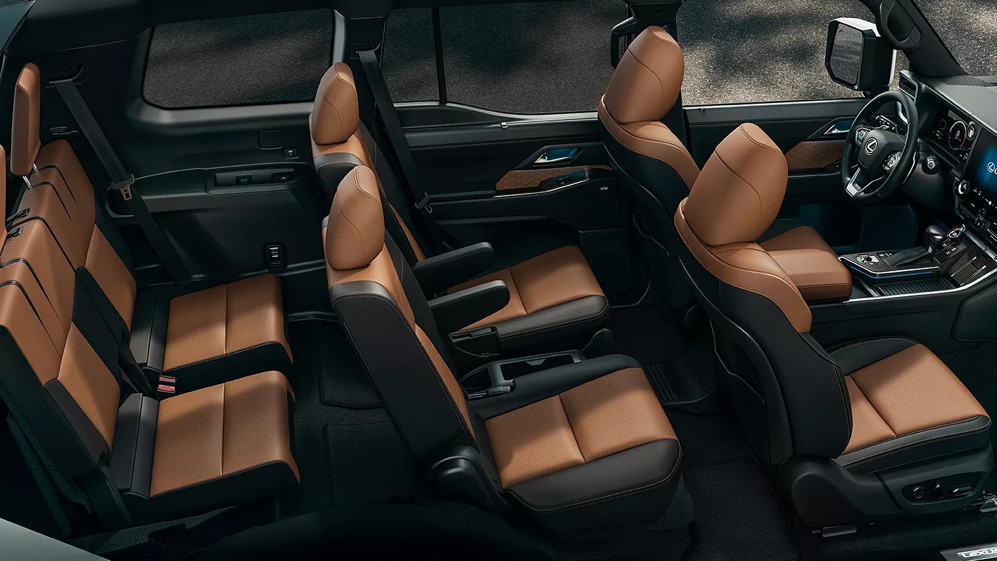 2024 Lexus GX 550 Seating with Second-Row Captain's Chairs