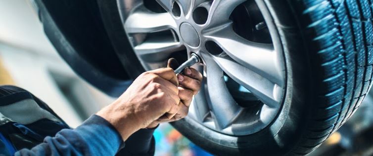 How To Change a Flat Tire in Paramus, NJ