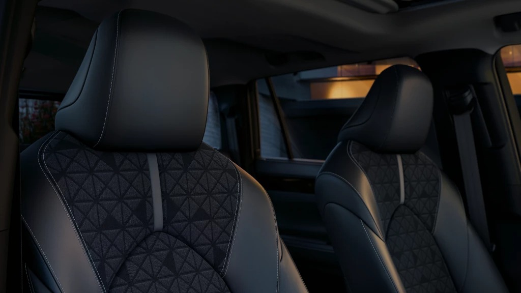2024 Toyota Highlander Hybrid Seating Upholstery
