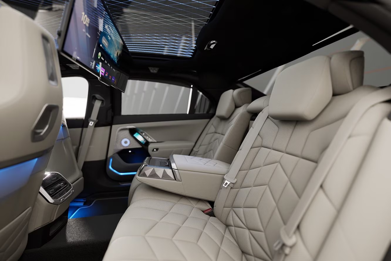 2024 BMW i7 Seating