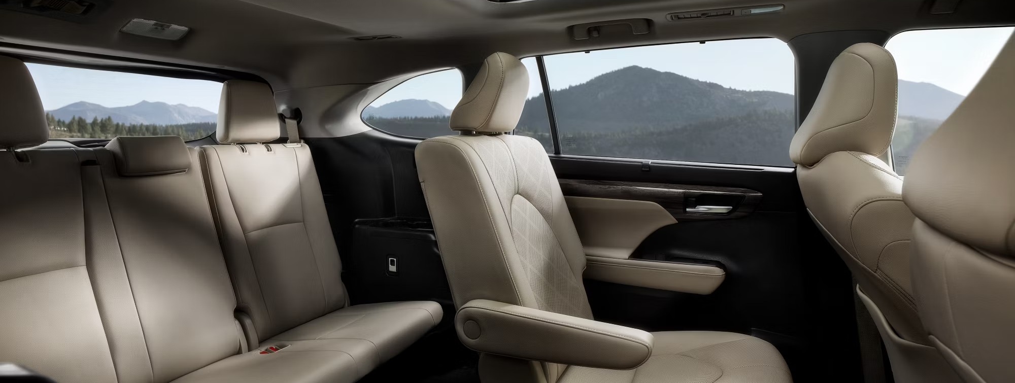2024 Toyota Highlander Seating