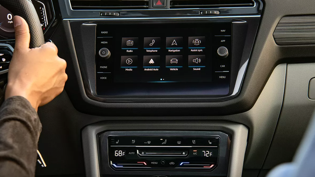 2024 Volkswagen Tiguan Display