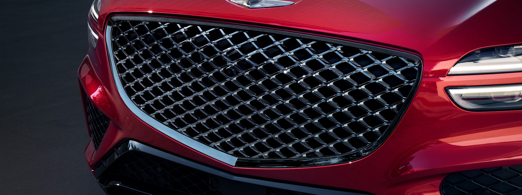 2025 Genesis GV70 Grille