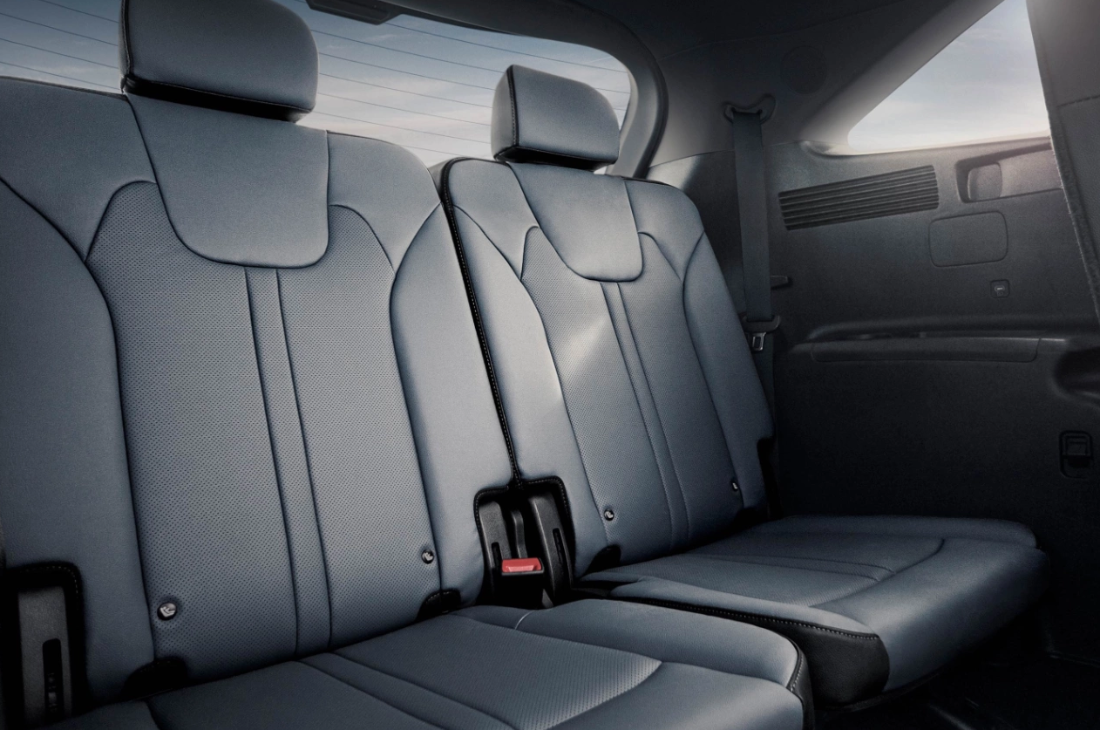 2025 Kia Sorento Hybrid Seating