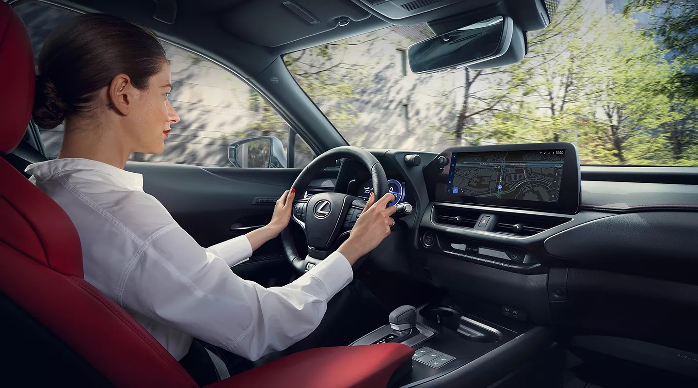 2025 Lexus UX 300h Dashboard