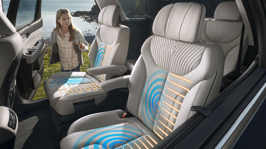 2025 Hyundai PALISADE Seating