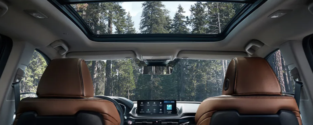 En la cabina del Acura MDX 2025 encuentras mucho espacio, comodidades de máximo lujo, y características Premium.