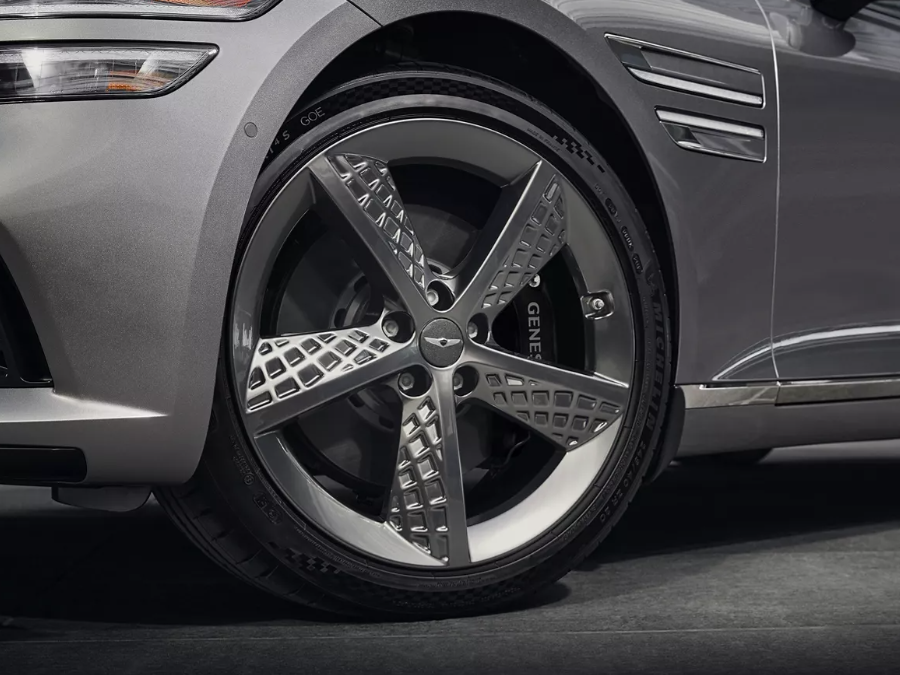 2024 Genesis G80 Wheel (Pre-production Model Shown)