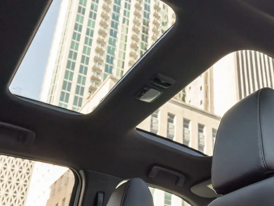 2024 Mitsubishi Eclipse Cross Sunroof