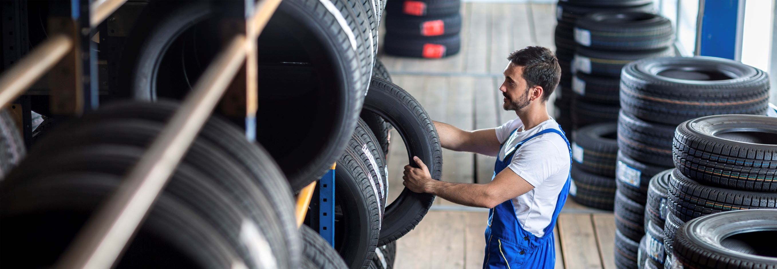 How to Change a Flat Tire in Rockford, IL