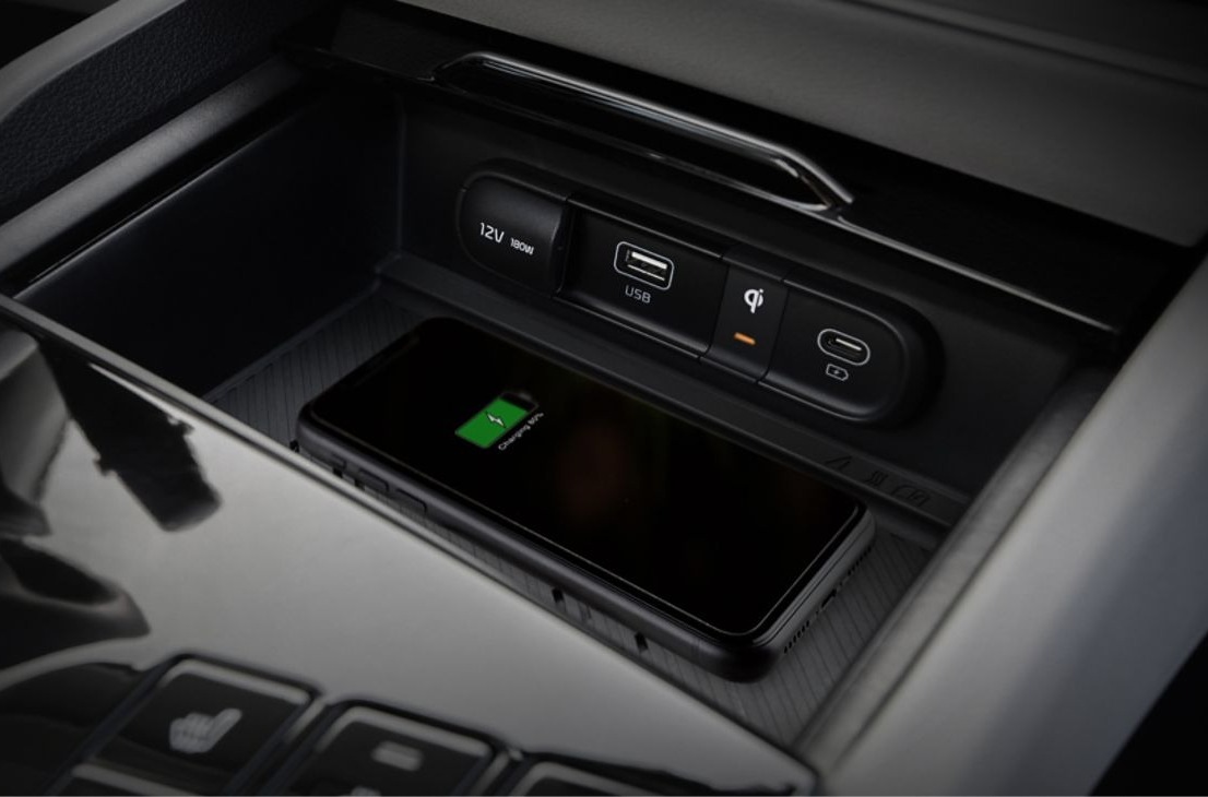 2025 Kia Sportage Wireless Charger