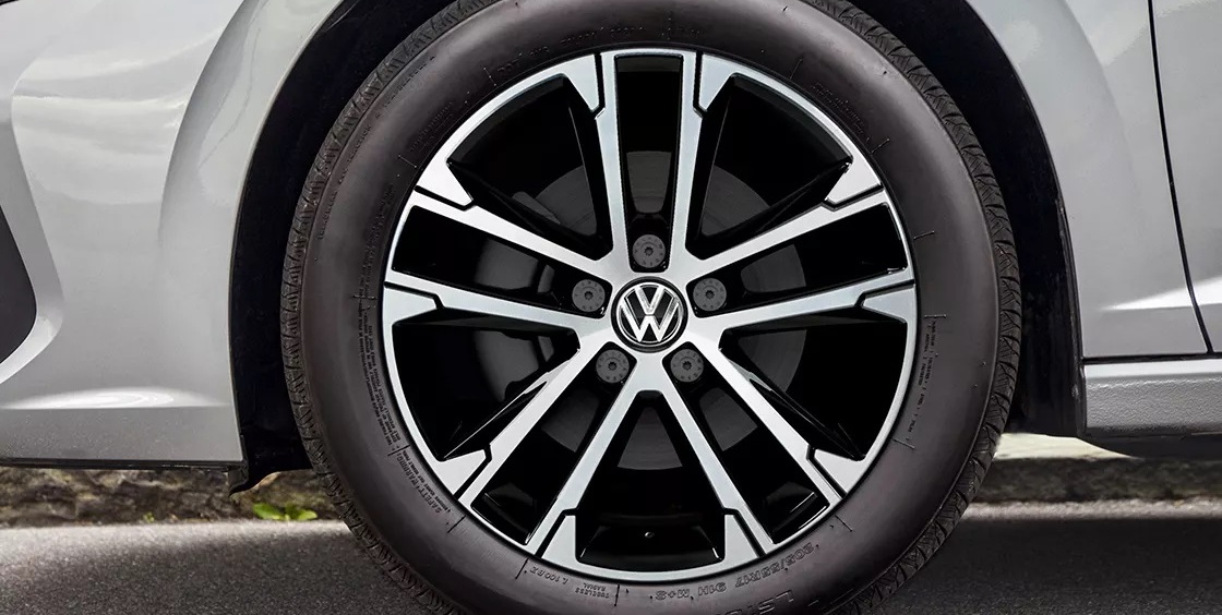 2024 Volkswagen Jetta 1.5T Sport Wheel