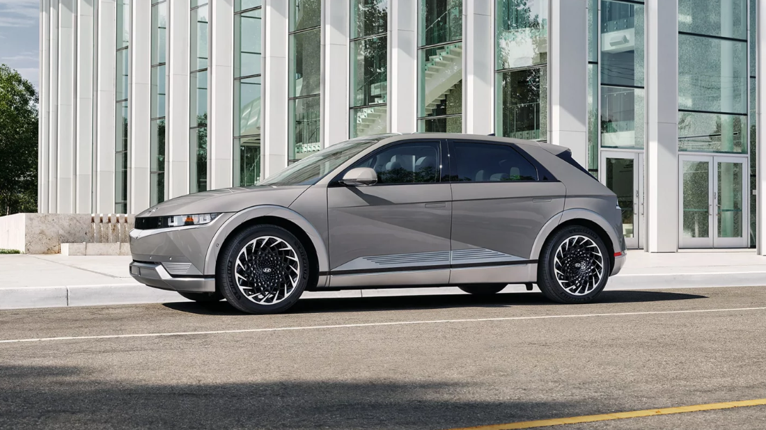 2024 Hyundai IONIQ 5 for Sale near Harwood Heights, IL
