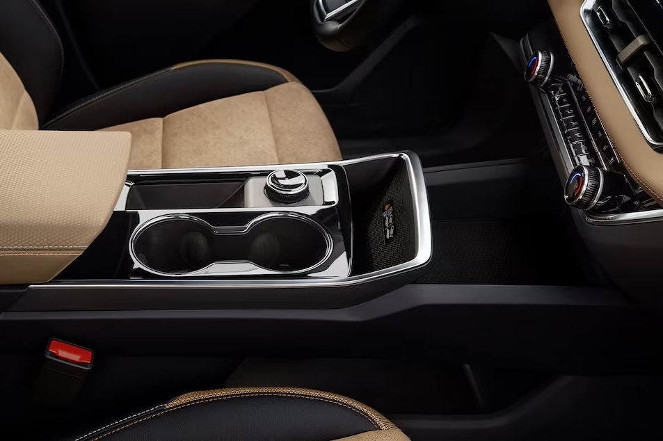 2025 Chevrolet Equinox Center Console