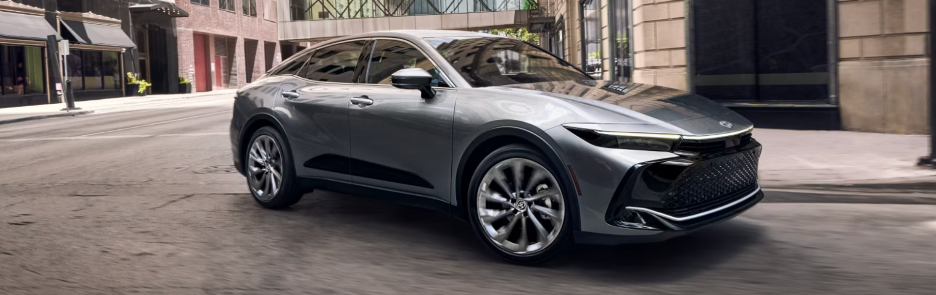 2025 Toyota Crown Sedan: Elevating Deluxe and Efficiency in the Sedan Sector thumbnail
