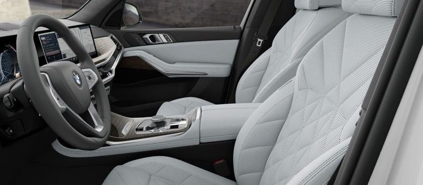 2025 BMW X7 Seating