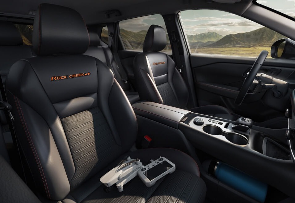 2025 Rogue Rock Creek Interior