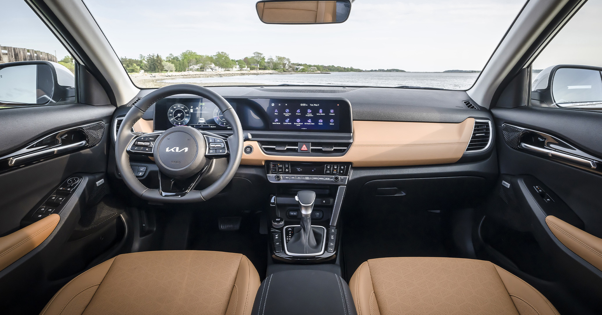 2025 Kia Seltos Cockpit