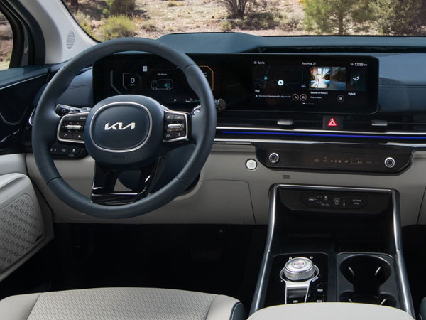 2025 Kia Carnival Interior