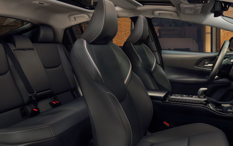 2024 Toyota Prius Front Seats