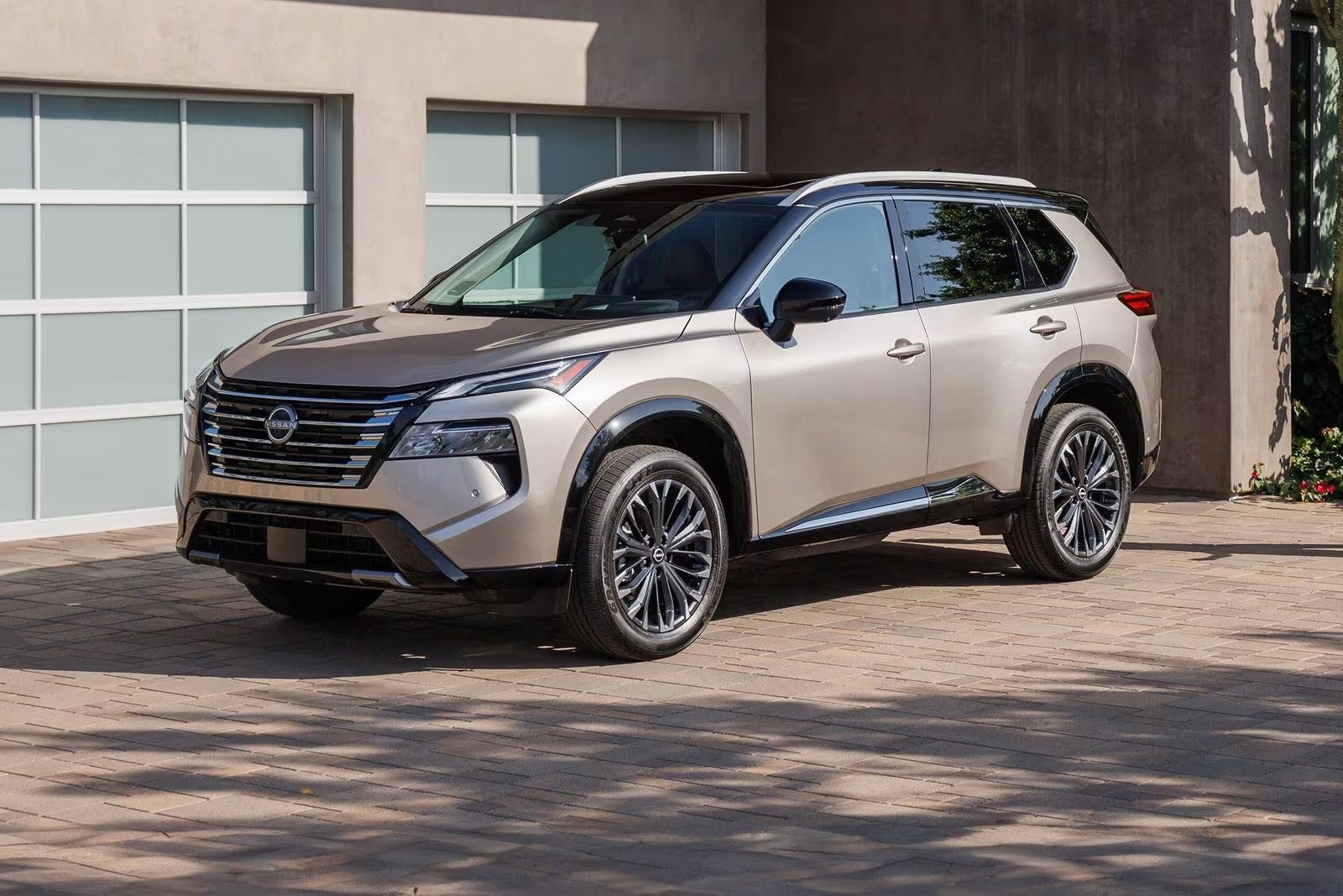 2024 Nissan Rogue for Sale near South East Edmonton, AB