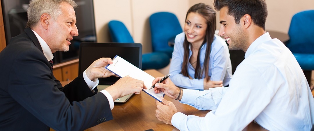 Meet With Our Advisors for Helpful Assistance!