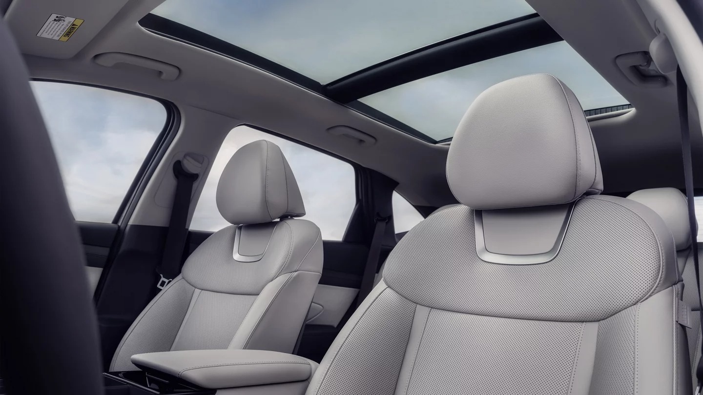 2025 Hyundai TUCSON Limited Leather Seats