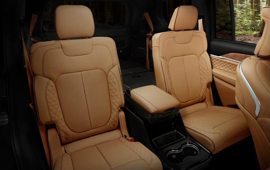2025 Jeep Grand Cherokee L Seats