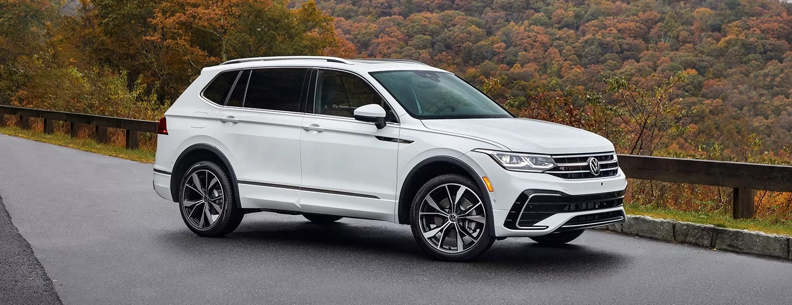 2024 Volkswagen Tiguan for Sale near Garden City, NY