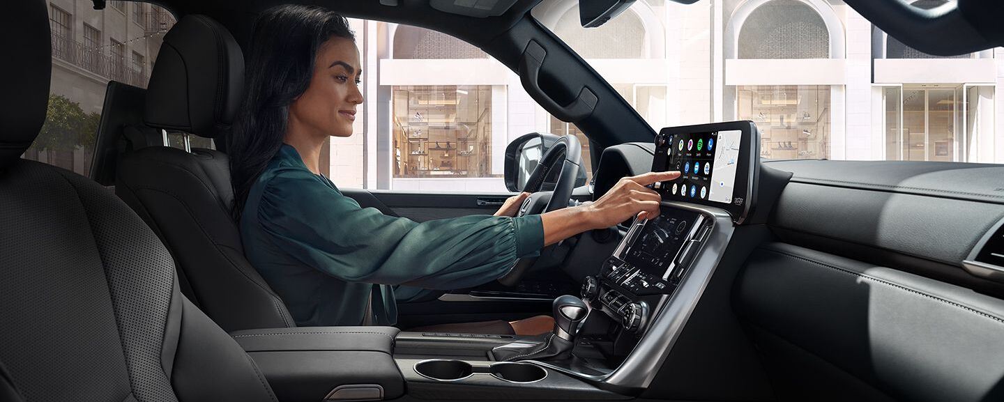 2024 Lexus LX 600 Front Cabin