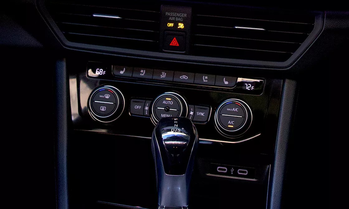 2024 Volkswagen Jetta Shift Knob