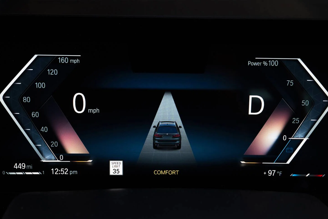 2025 BMW X7 Digital Instrument Cluster