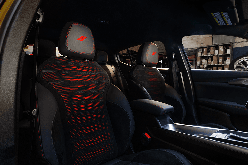 2024 Dodge Hornet Seating