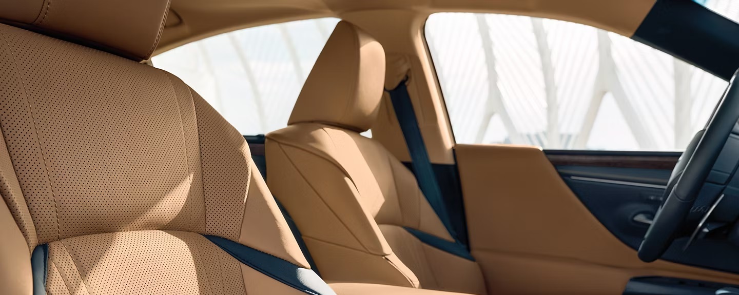 2025 Lexus ES 350 Seating