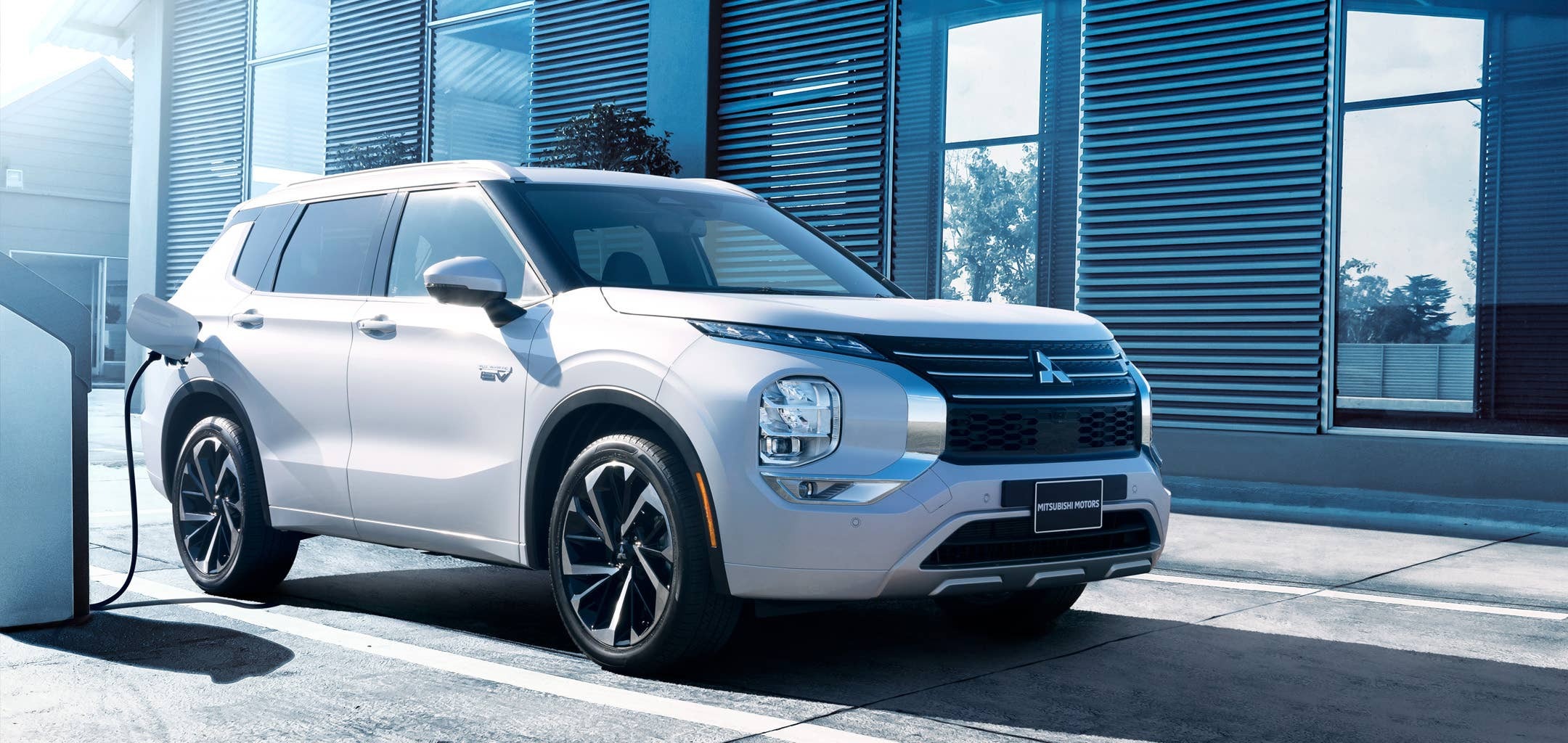 2024 Mitsubishi Outlander PHEV for Sale near Lloydminster, AB