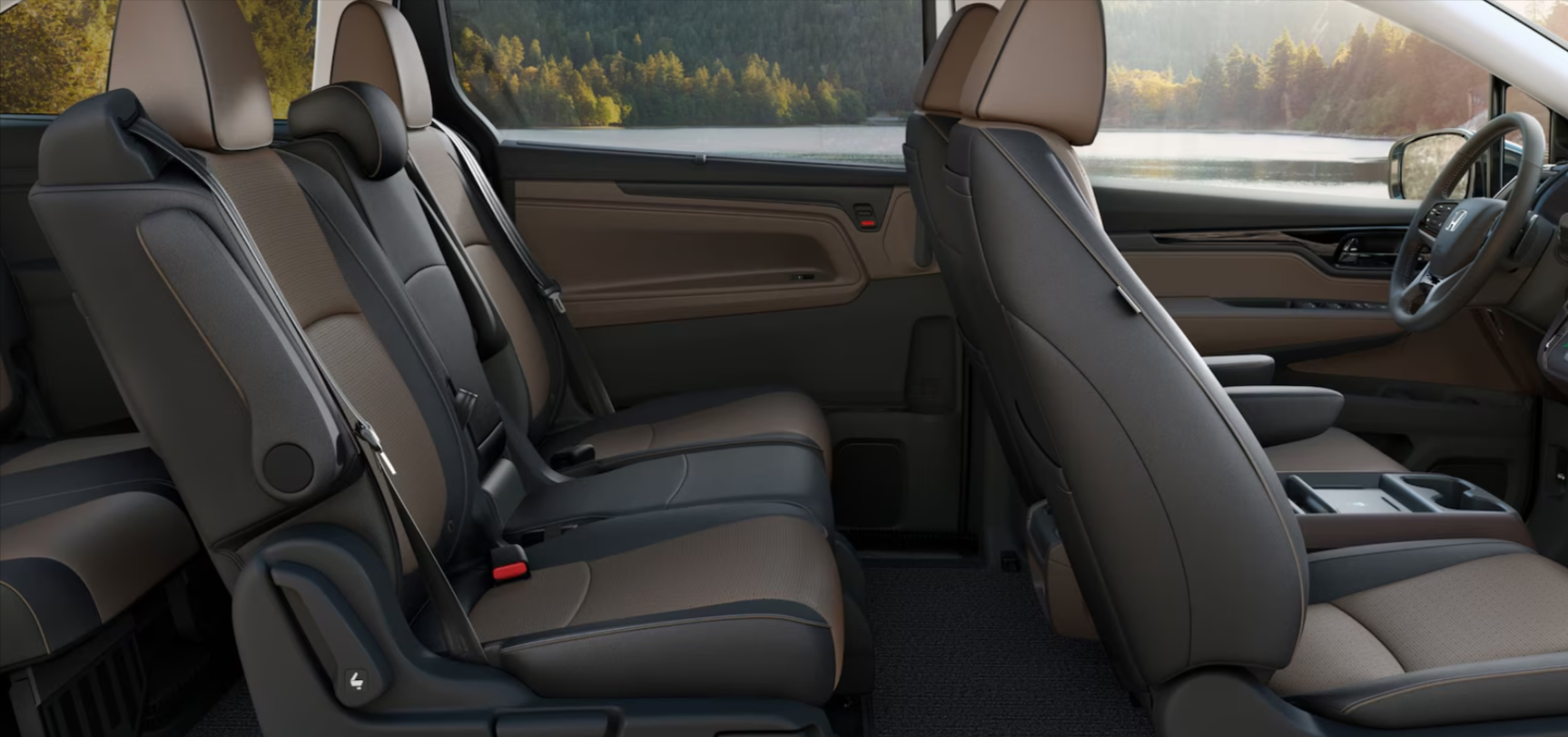 El Odyssey 2025 tiene asientos para hasta ocho pasajeros.