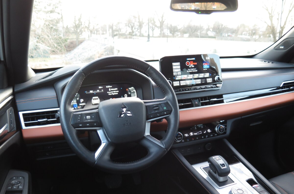2024 Mitsubishi Outlander Dashboard